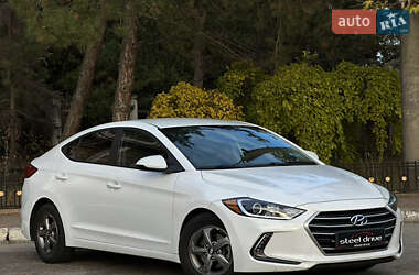 Hyundai Elantra 2016