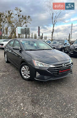 Hyundai Elantra 2020