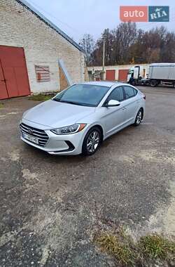 Hyundai Elantra 2016