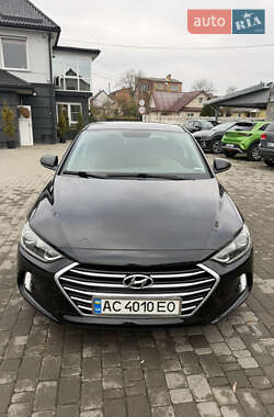 Hyundai Elantra  2016