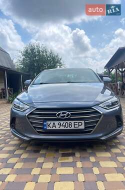 Hyundai Elantra  2018