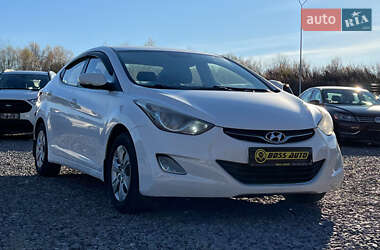 Hyundai Elantra 2012