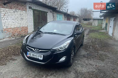 Hyundai Elantra 2013