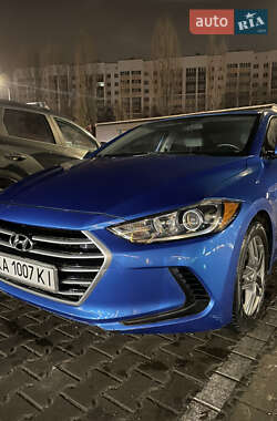 Hyundai Elantra 2016