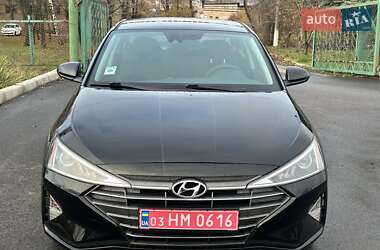 Hyundai Elantra  2019