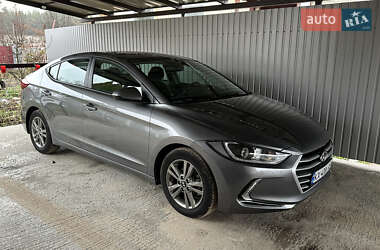 Hyundai Elantra 2017