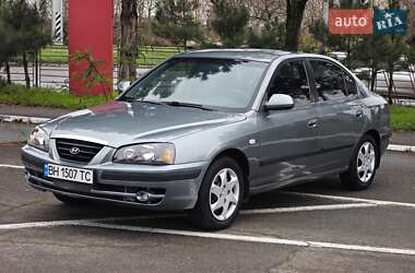 Hyundai Elantra 2012