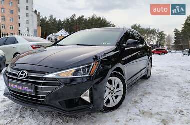 Hyundai Elantra  2020