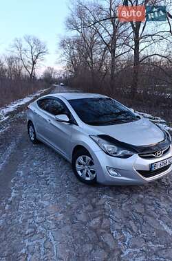 Hyundai Elantra  2011