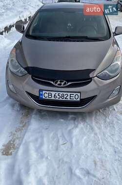 Hyundai Elantra 2013