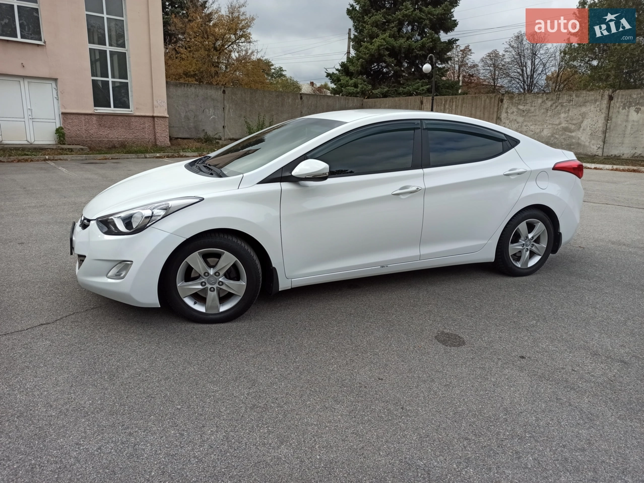 2011 Hyundai Elantra - мініатюра 5