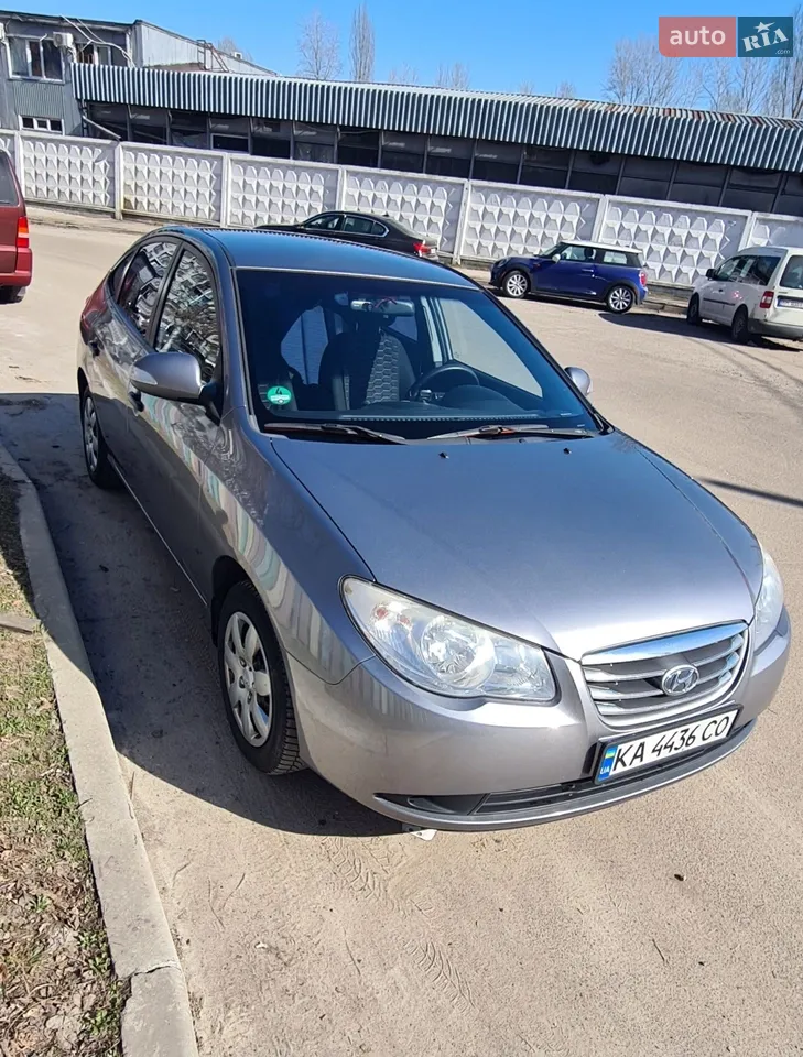 2011 Hyundai Elantra - мініатюра 5