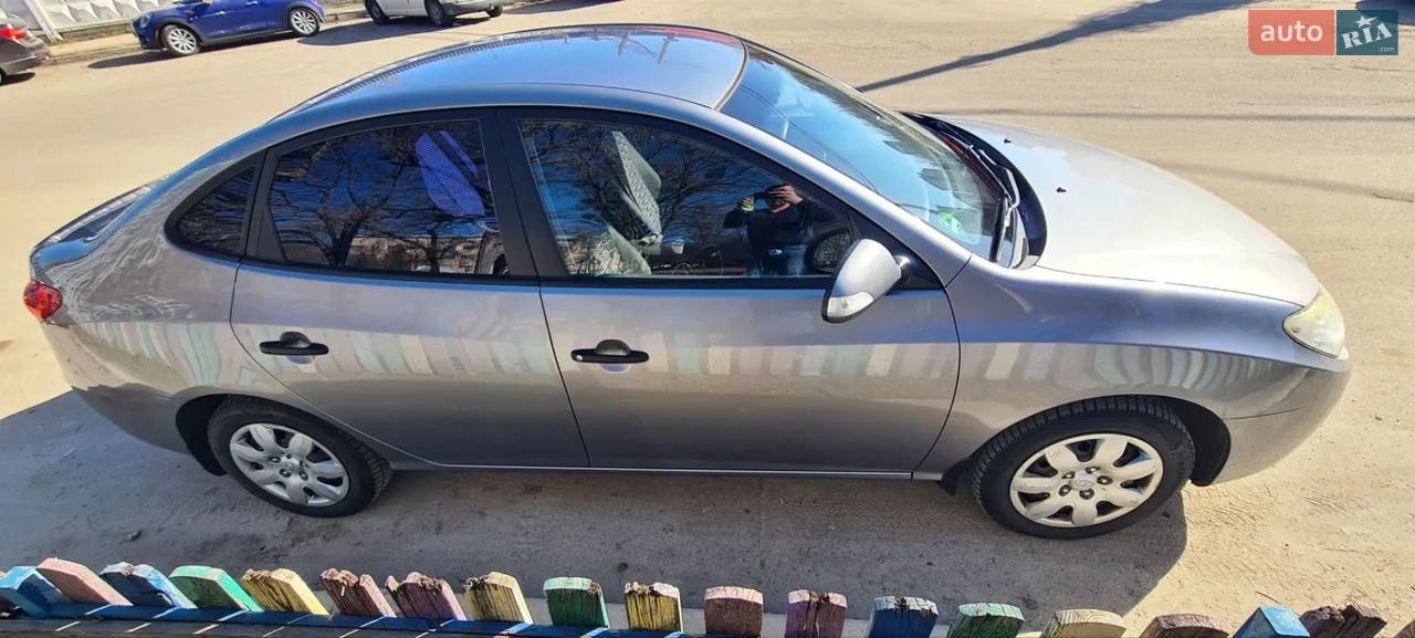2011 Hyundai Elantra - мініатюра 4