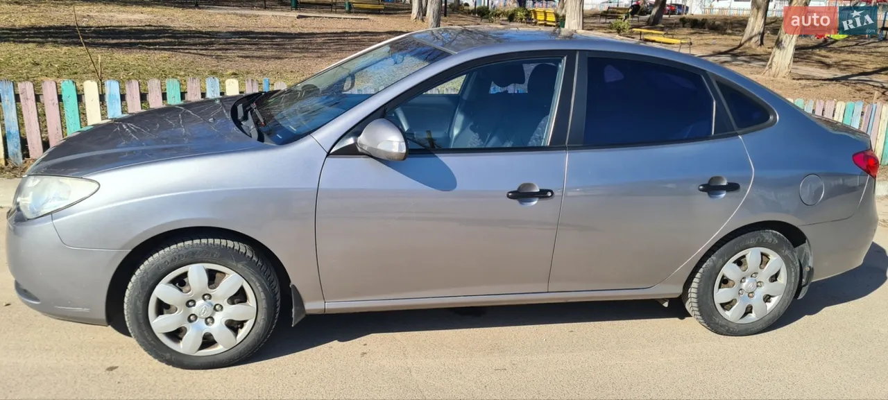 2011 Hyundai Elantra - мініатюра 2