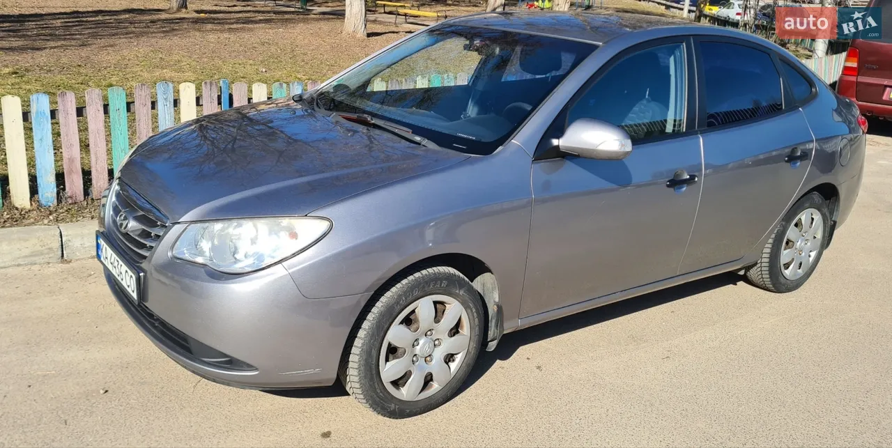 2011 Hyundai Elantra - мініатюра 3