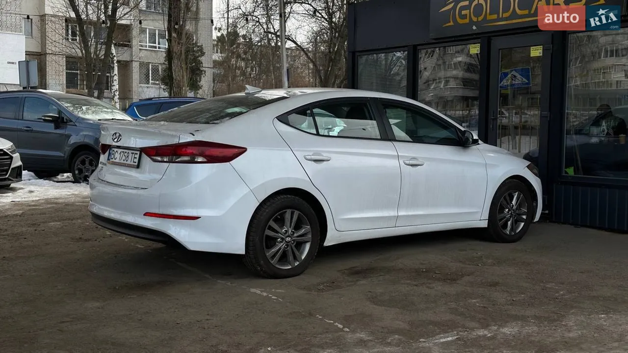 2016 Hyundai Elantra - мініатюра 5