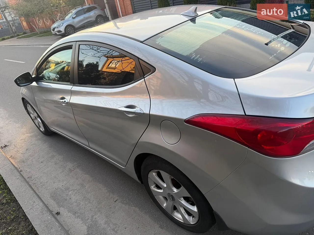 2012 Hyundai Elantra - мініатюра 3