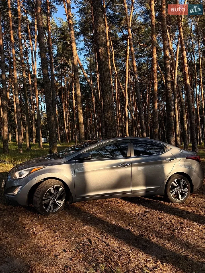 2015 Hyundai Elantra - мініатюра 5