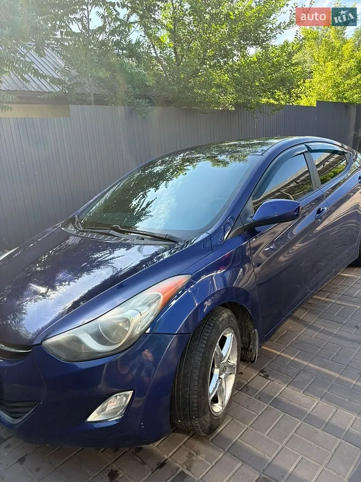 2012 Hyundai Elantra - мініатюра 3