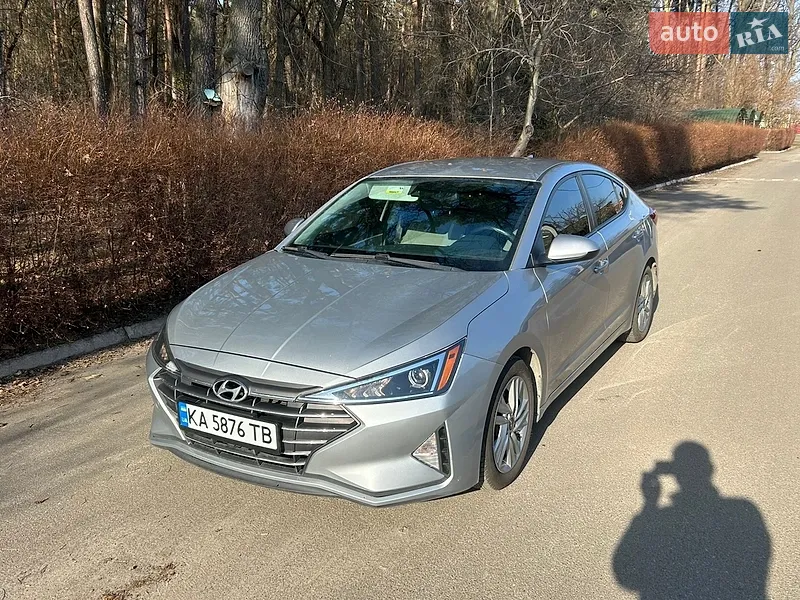 Hyundai Elantra 2020