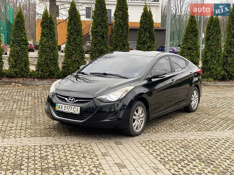 Hyundai Elantra 2011