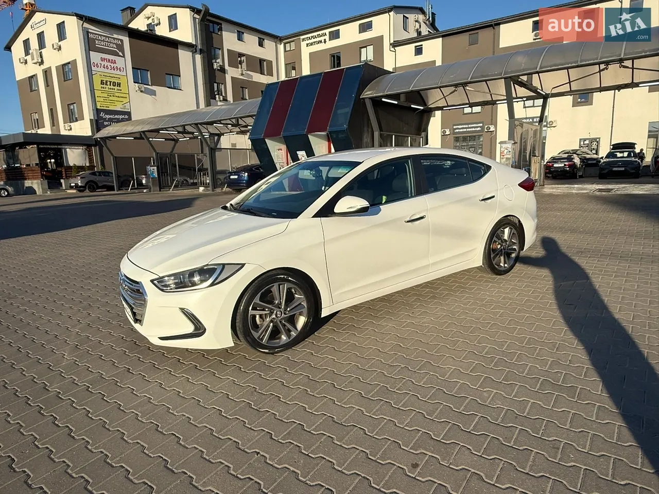 2016 Hyundai Elantra - фото 1