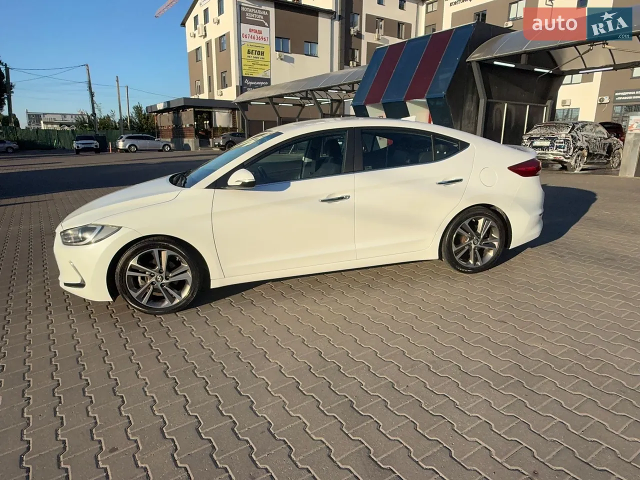 2016 Hyundai Elantra - мініатюра 2