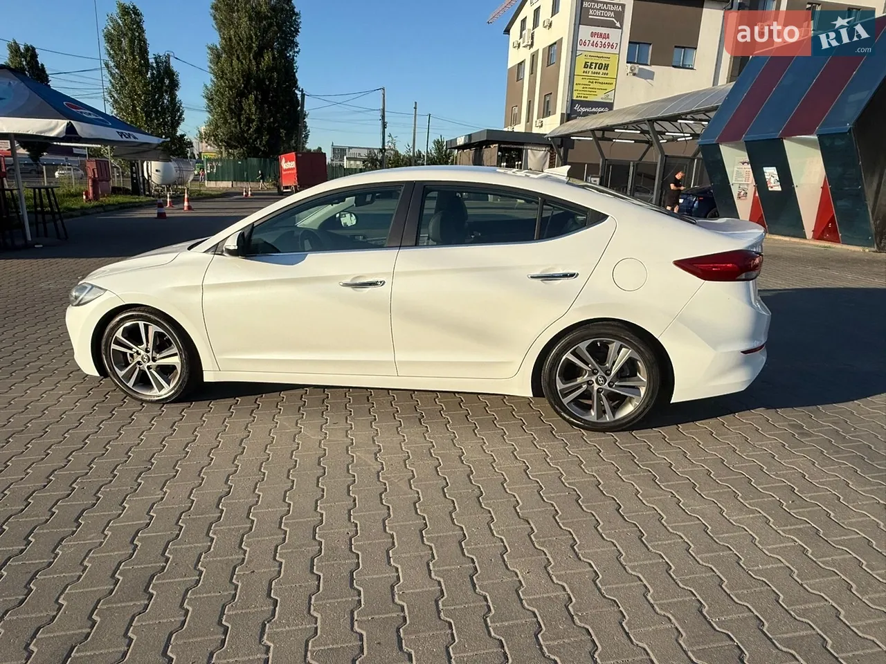 2016 Hyundai Elantra - мініатюра 3
