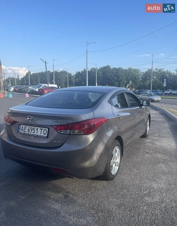 2011 Hyundai Elantra - мініатюра 4