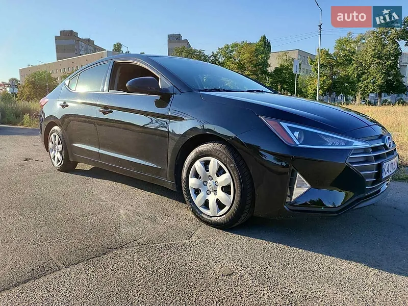 Hyundai Elantra 2019