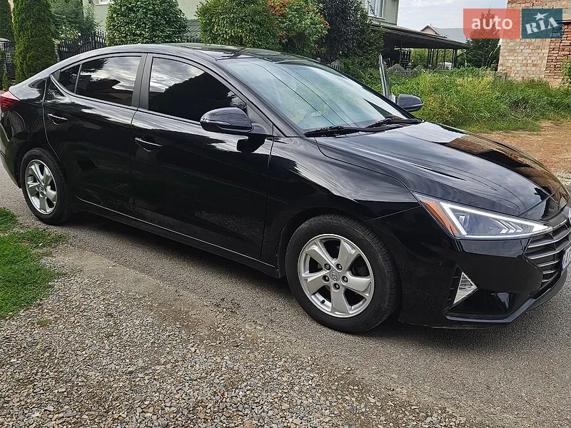 Hyundai Elantra 2020