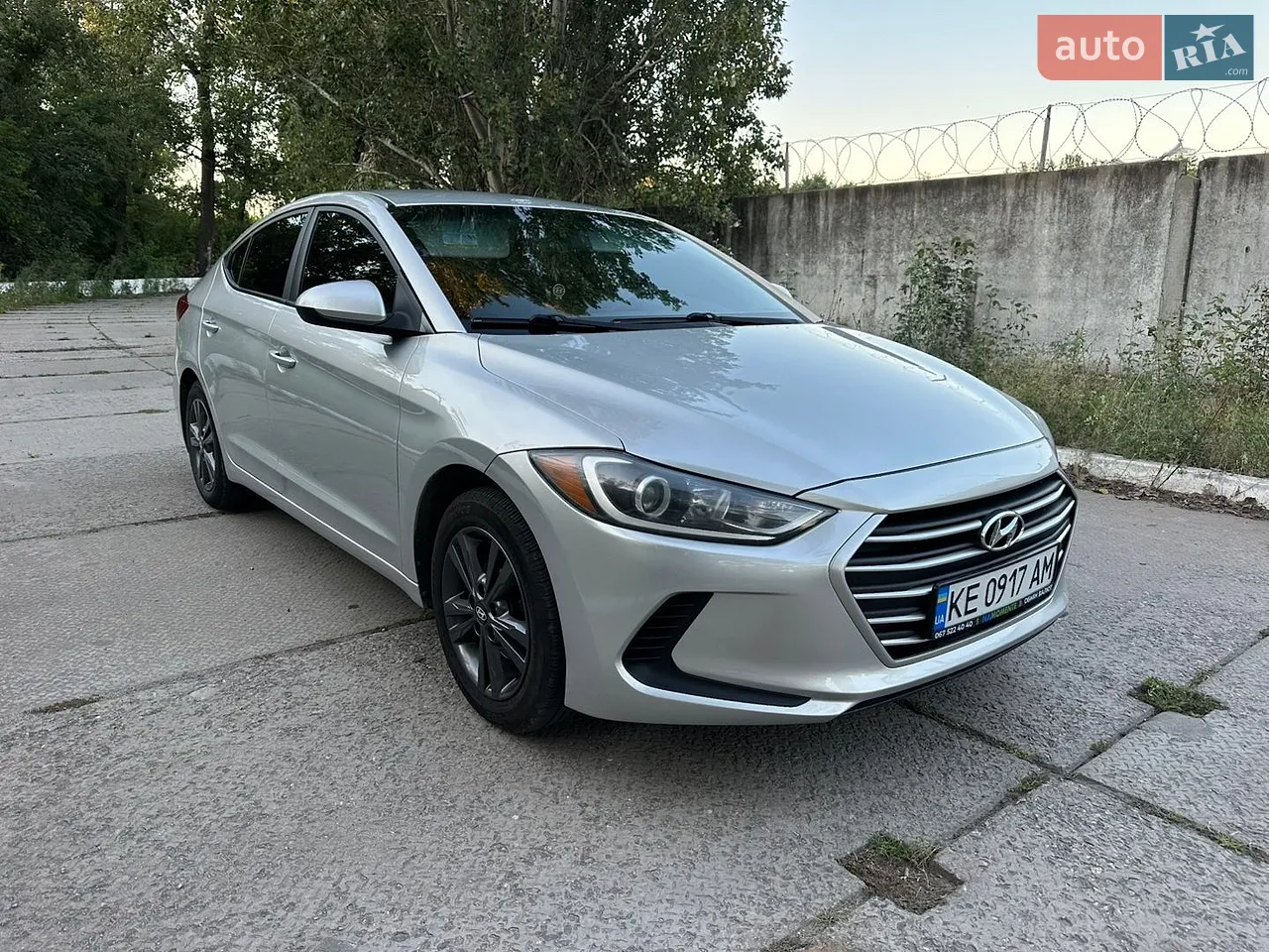 2016 Hyundai Elantra - мініатюра 2