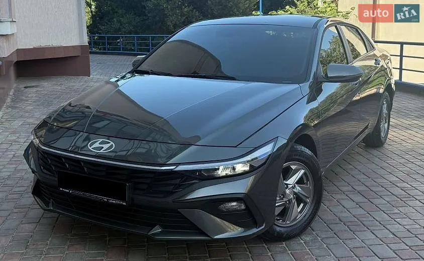 2024 Hyundai Elantra - фото 1