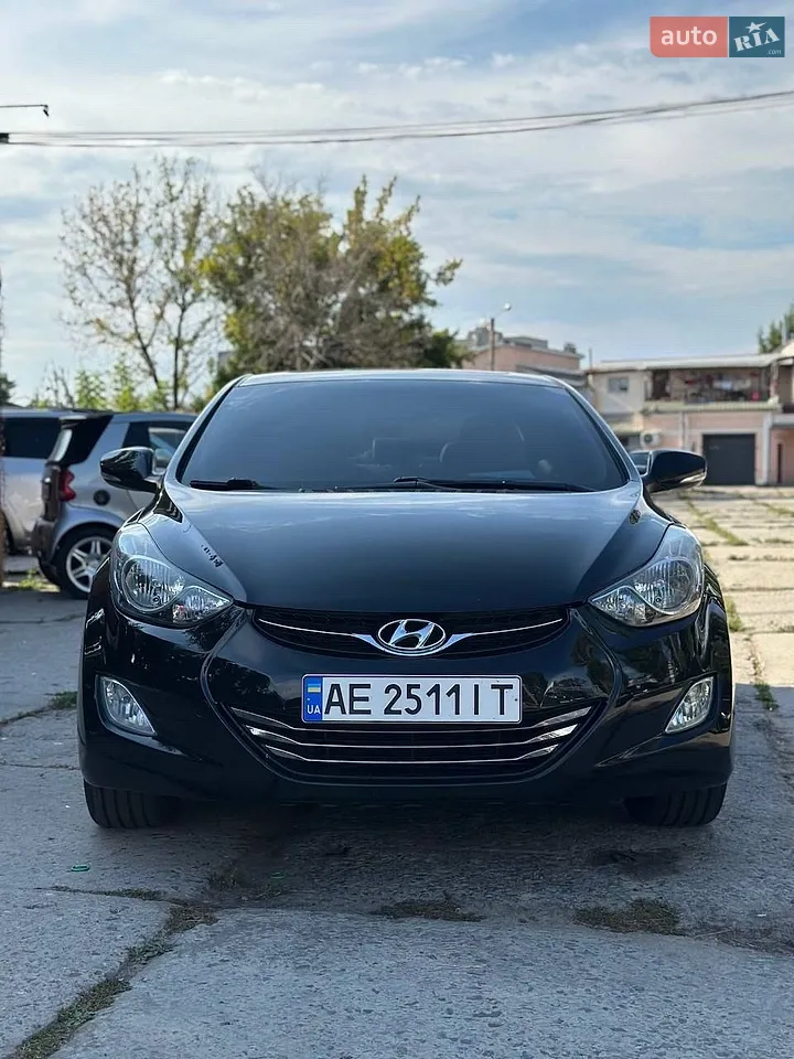 2012 Hyundai Elantra - фото 1