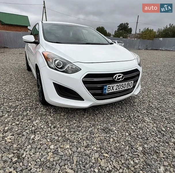 Hyundai Elantra 2016