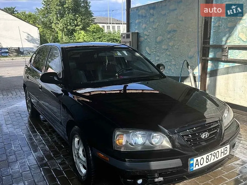 Hyundai Elantra 2004