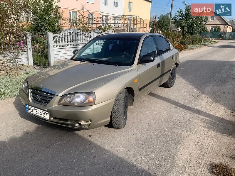 Hyundai Elantra 2003