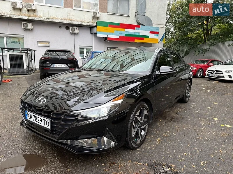 Hyundai Elantra