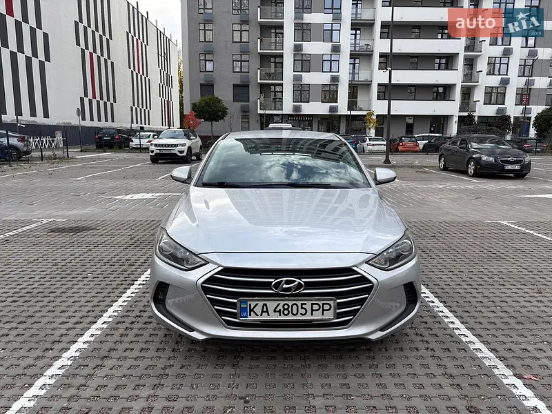 Hyundai Elantra