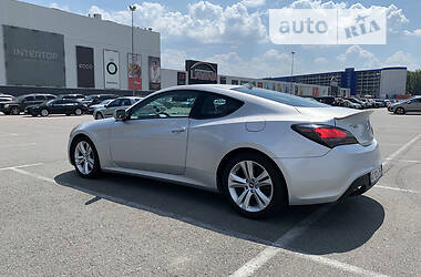 Hyundai Genesis Coupe  2012