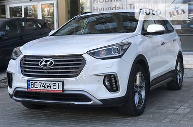 Hyundai Grand Santa Fe  2017