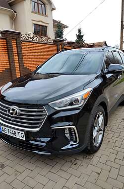 Hyundai Grand Santa Fe  2017