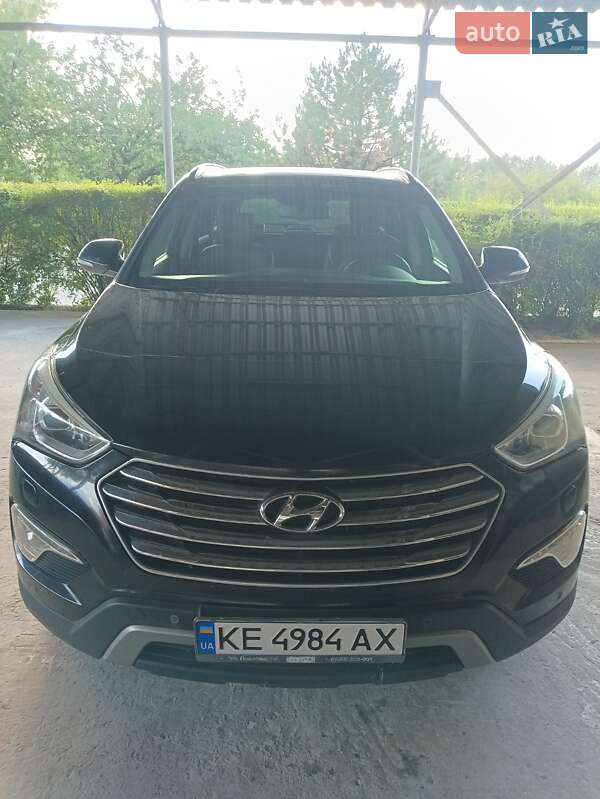 Hyundai Grand Santa Fe