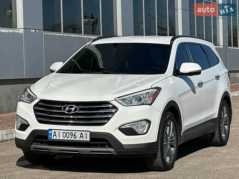Hyundai Grand Santa Fe