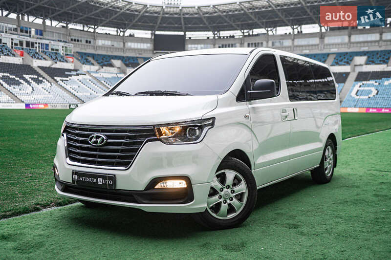Hyundai Grand Starex