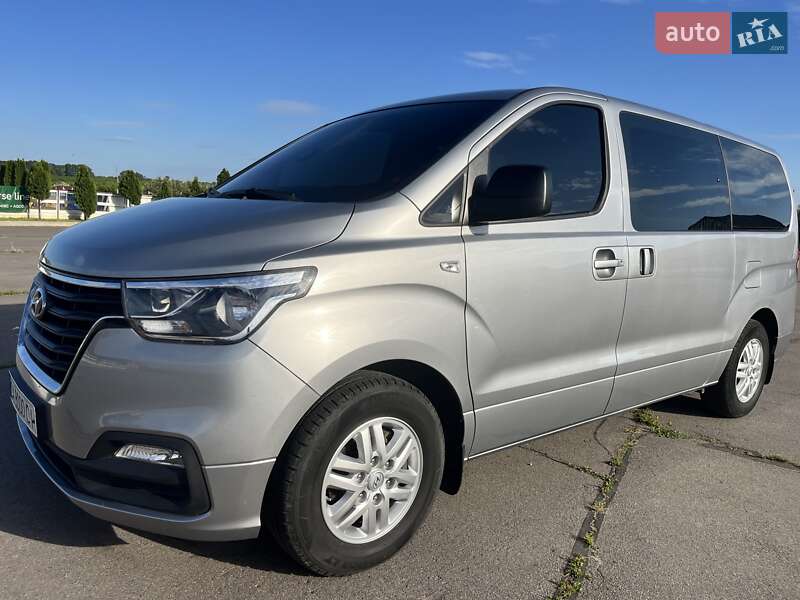 Hyundai Grand Starex