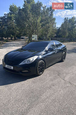 Hyundai Grandeur  2012