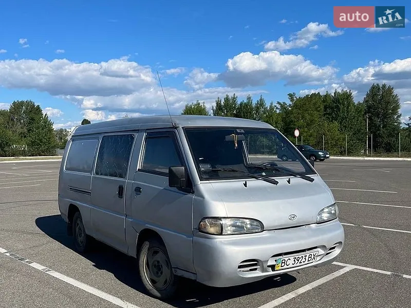 Hyundai H 100
