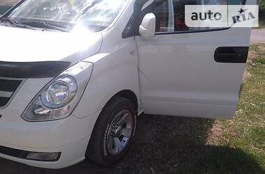 Hyundai H-1  2009