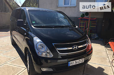 Hyundai H-1  2011